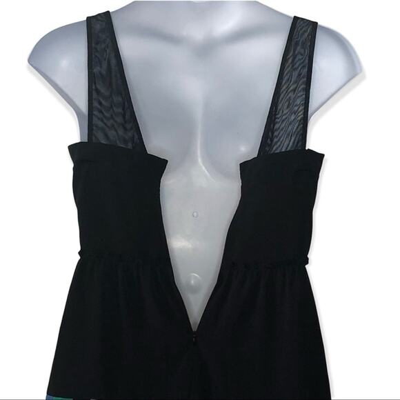 BCBGeneration Little Black Dress Sweetheart Neckline Colorblock Trim Size 10 - Picture 12 of 14